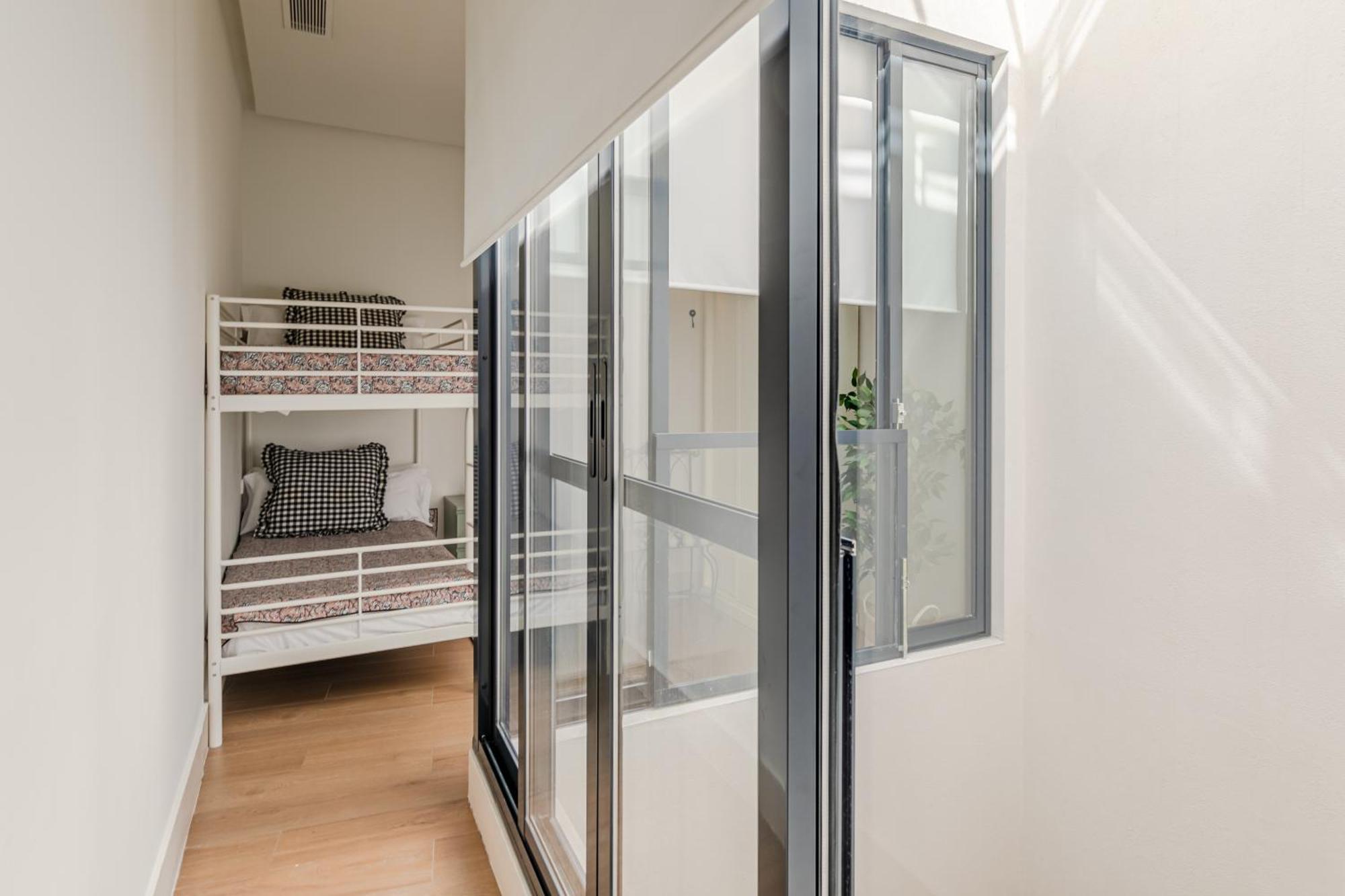 Nuea Cicerone Gasthuis 2*